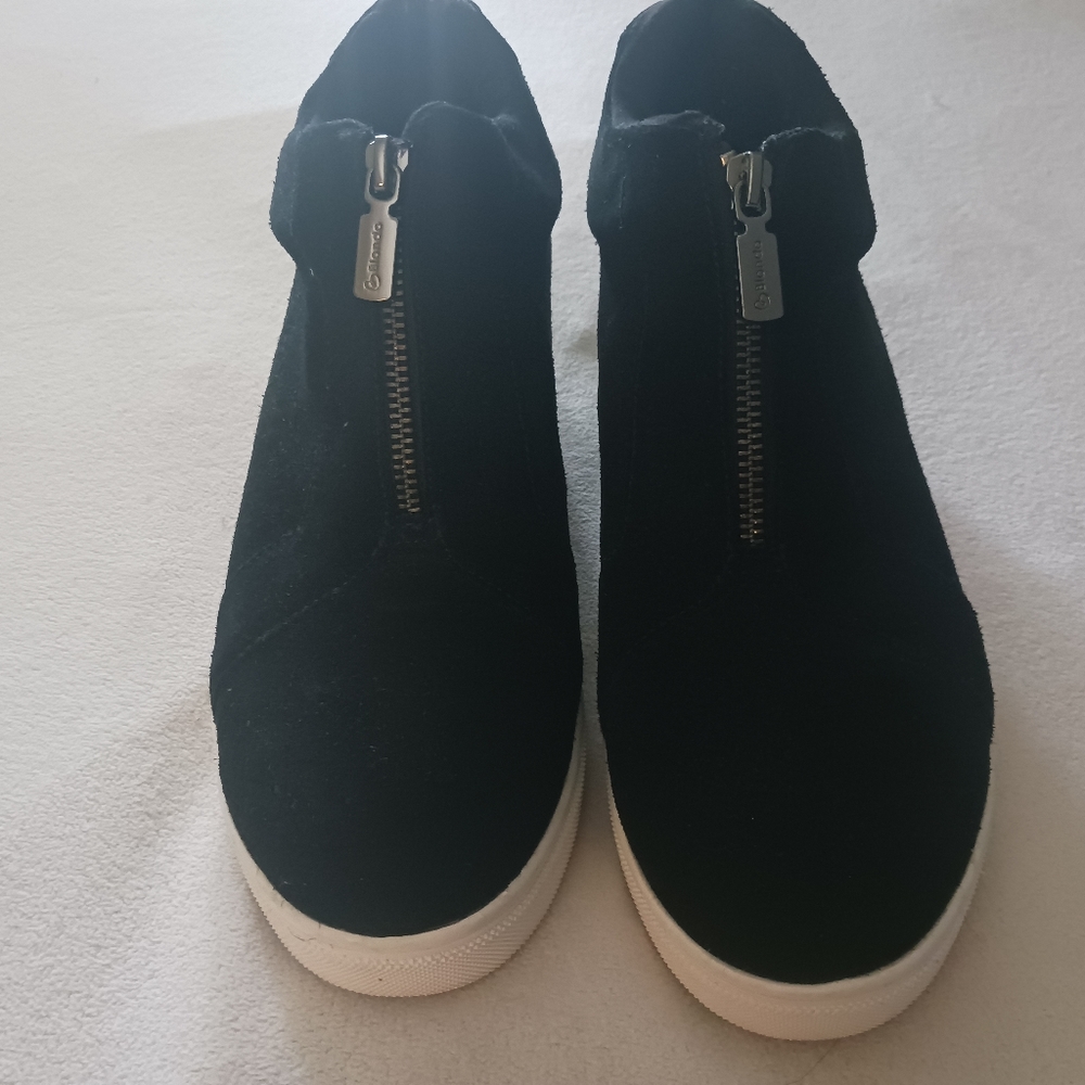 Blondo 2 inch covered wedge activewear gym shoe.
